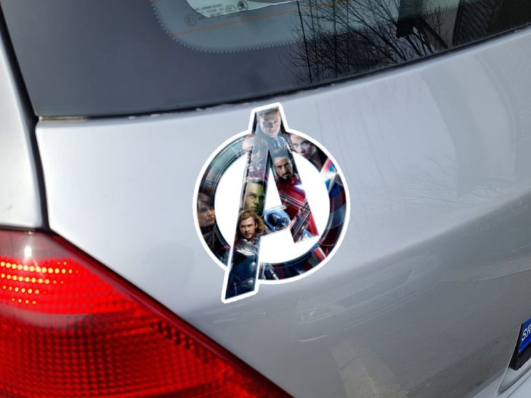 Avengers A 2 stiker za laptop