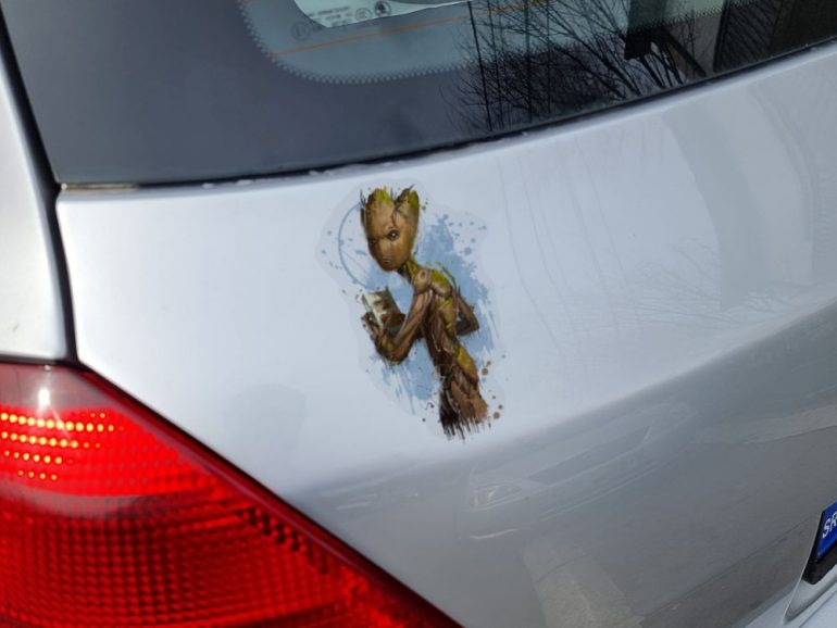 Groot Splash 2 stiker za laptop