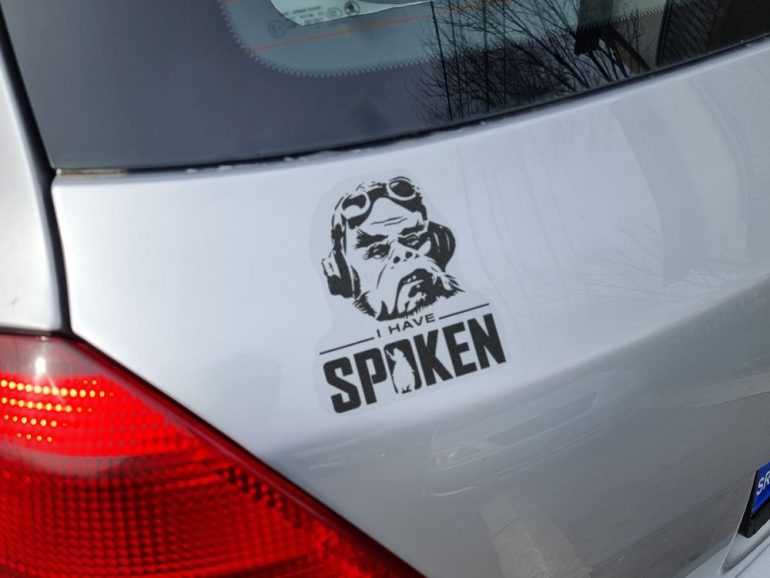 Mandalorian Spoken 2 stiker za laptop