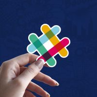Slack v stiker za laptop