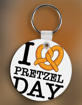I love pretzel day Privezak za ključeve