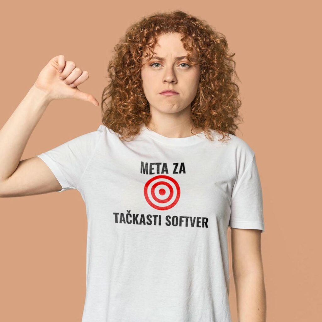 Tackasti Softver majica za proteste